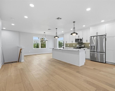 4208 W Carmen Street - Photo Thumbnail 13