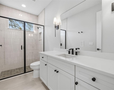 4208 W Carmen Street - Photo Thumbnail 5