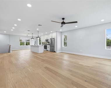 4208 W Carmen Street - Photo Thumbnail 19
