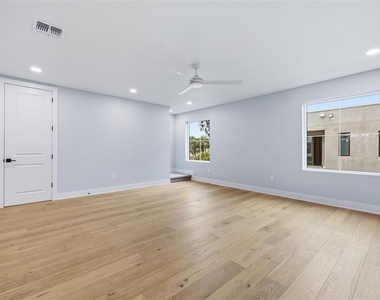 4208 W Carmen Street - Photo Thumbnail 13