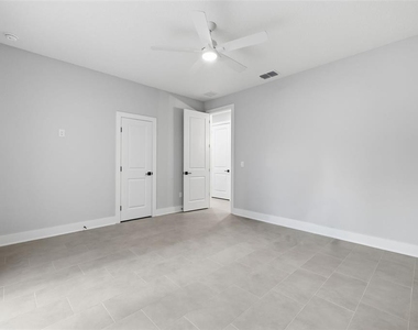 4208 W Carmen Street - Photo Thumbnail 4