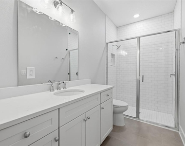 4208 W Carmen Street - Photo Thumbnail 5
