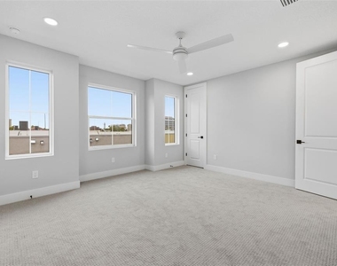4208 W Carmen Street - Photo Thumbnail 19