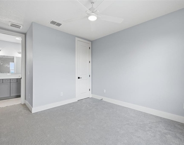 4208 W Carmen Street - Photo Thumbnail 25