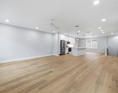 4208 W Carmen Street - Photo Thumbnail 16