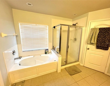 4639 Pond Ridge Drive - Photo Thumbnail 5