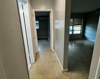 1411 Kennywood Drive - Photo Thumbnail 14
