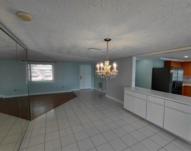 4113 Star Island Drive - Photo Thumbnail 3