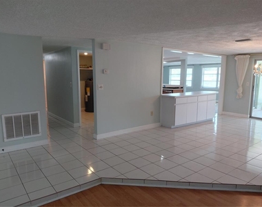 4113 Star Island Drive - Photo Thumbnail 5