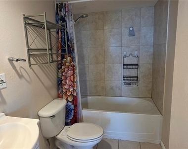 701 S Madison Avenue - Photo Thumbnail 19