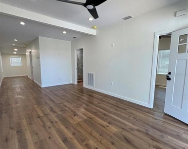 14 Mill Street - Photo Thumbnail 7