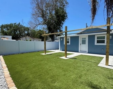 14 Mill Street - Photo Thumbnail 12