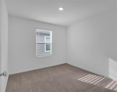 2215 Red Crossbill Drive - Photo Thumbnail 17