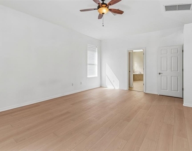 19236 Climbing Aster Drive - Photo Thumbnail 29