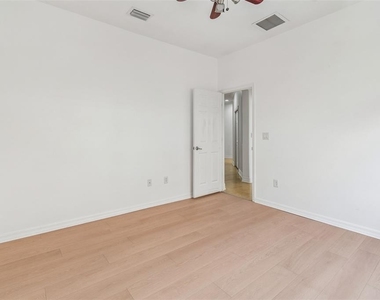 19236 Climbing Aster Drive - Photo Thumbnail 46