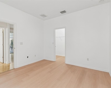 19236 Climbing Aster Drive - Photo Thumbnail 41