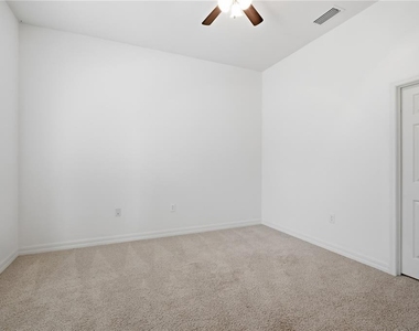 34421 Blue Ash Court - Photo Thumbnail 21