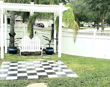34421 Blue Ash Court - Photo Thumbnail 18