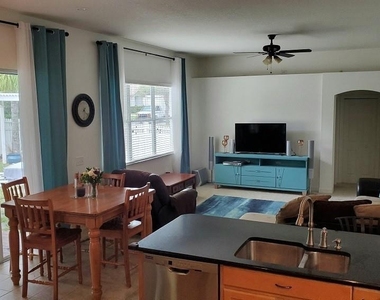 34421 Blue Ash Court - Photo Thumbnail 7