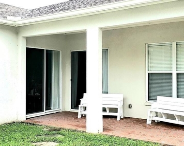 34421 Blue Ash Court - Photo Thumbnail 17