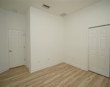 20638 Amanda Oak Court - Photo Thumbnail 13