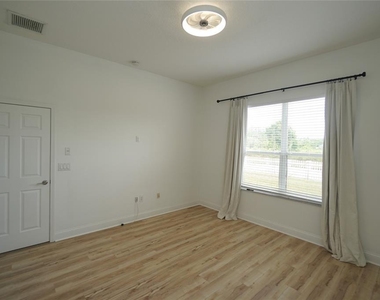 20638 Amanda Oak Court - Photo Thumbnail 19