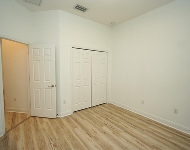 20638 Amanda Oak Court - Photo Thumbnail 14