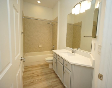 20638 Amanda Oak Court - Photo Thumbnail 4