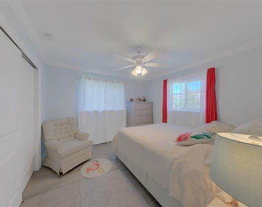 196 Overbrook Drive E - Photo Thumbnail 24