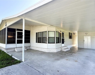 4550 Charter Street - Photo Thumbnail 27