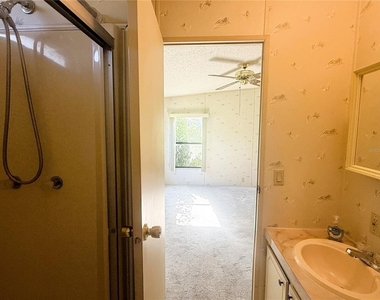 4550 Charter Street - Photo Thumbnail 16