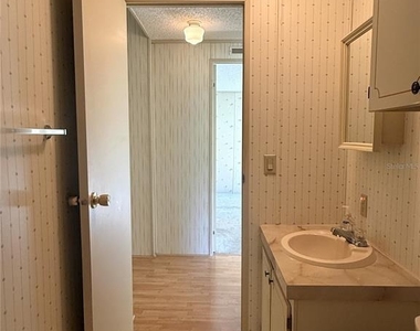 4550 Charter Street - Photo Thumbnail 18