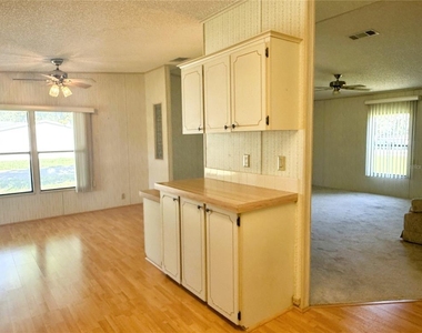4550 Charter Street - Photo Thumbnail 7