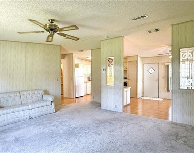 4550 Charter Street - Photo Thumbnail 5
