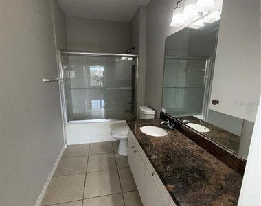 4304 Bayside Village Drive - Photo Thumbnail 15