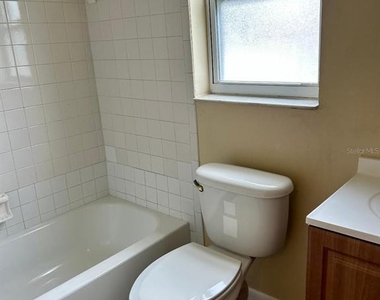 8407 N 10th Street - Photo Thumbnail 6