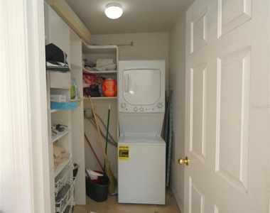 6921 Jamestown Manor Drive - Photo Thumbnail 13