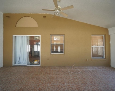 6921 Jamestown Manor Drive - Photo Thumbnail 4