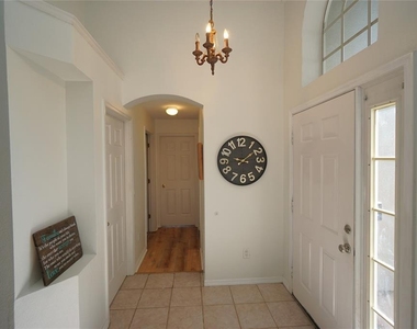 6921 Jamestown Manor Drive - Photo Thumbnail 18