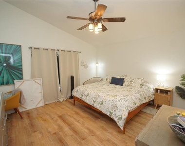 6921 Jamestown Manor Drive - Photo Thumbnail 17