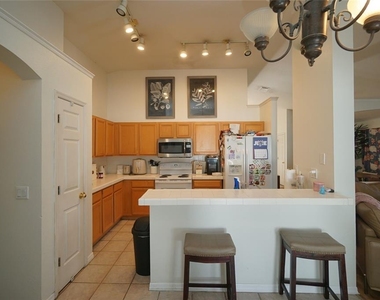 6921 Jamestown Manor Drive - Photo Thumbnail 11