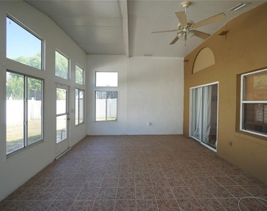6921 Jamestown Manor Drive - Photo Thumbnail 5