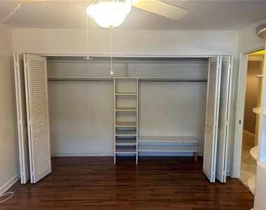 445 32nd Avenue N - Photo Thumbnail 10