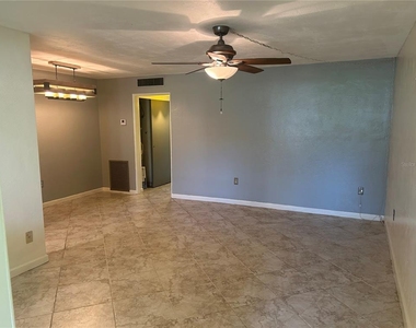 445 32nd Avenue N - Photo Thumbnail 3