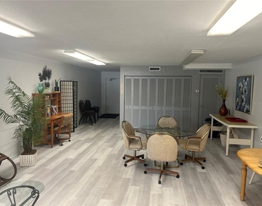 445 32nd Avenue N - Photo Thumbnail 17