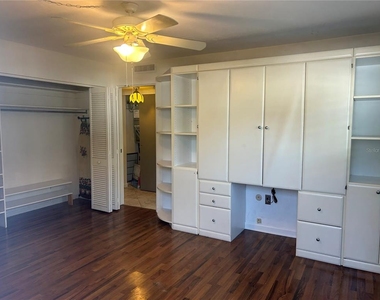 445 32nd Avenue N - Photo Thumbnail 8