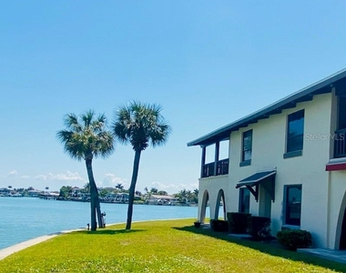 542 Plaza Seville Court - Photo Thumbnail 20