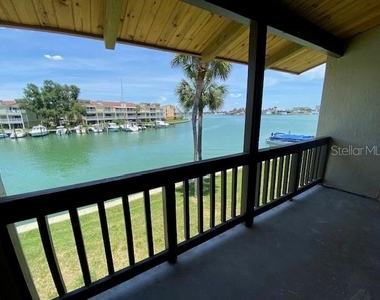 542 Plaza Seville Court - Photo Thumbnail 10