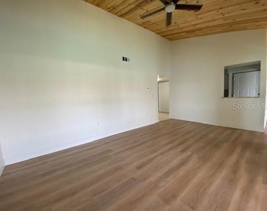 542 Plaza Seville Court - Photo Thumbnail 3