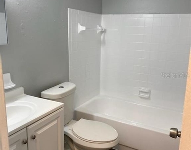 646 88th Avenue N - Photo Thumbnail 7